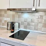 Renovated With Communal Pool & Close To Apartment Nerja